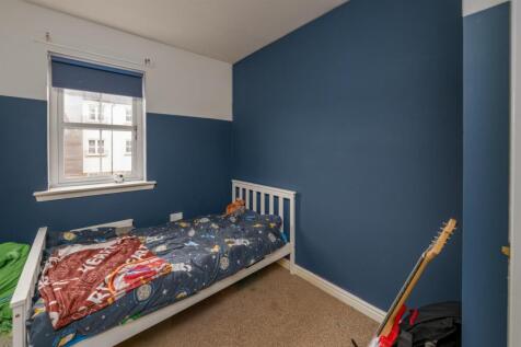 1 Queen Elizabeth Drive-19.jpg