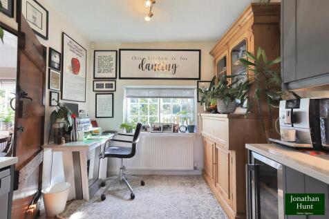 KITCHEN pic 3