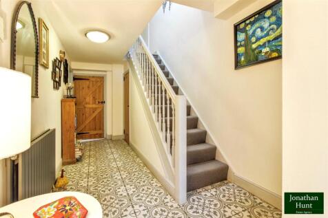 INNER HALLWAY