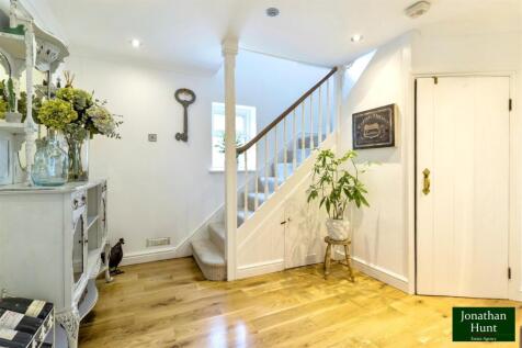 INNER HALLWAY