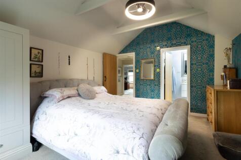 PRINCIPLE ROOM