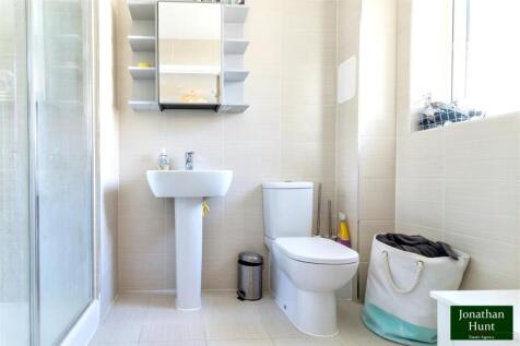 EN- SUITE