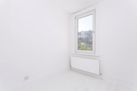 Bedroom/Dressing Room