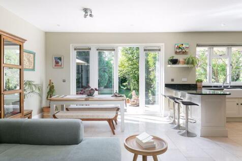 Kitchen/Family Room