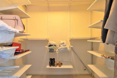 Walk-In Wardrobe