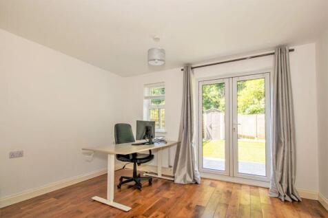 Office/ Bedroom 4
