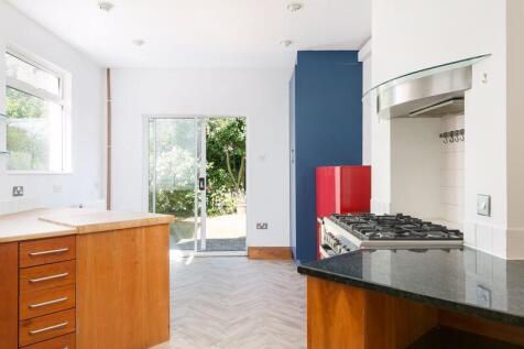 Kitchen/ Breakfast Room