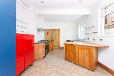 Kitchen/ Breakfast Room