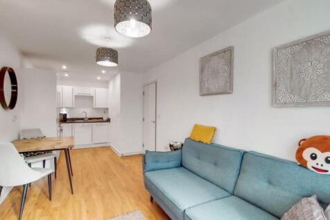 Kitchen/Reception Area