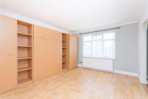 Studio Room