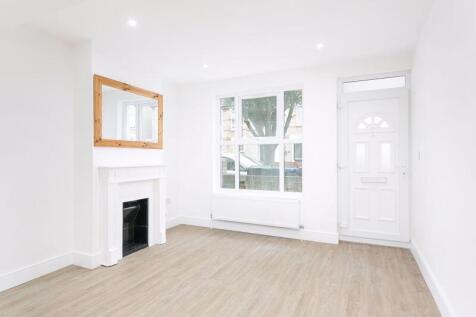  Lounge/ Dining Room