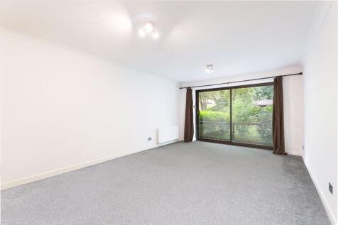 Lounge/ Dining Room