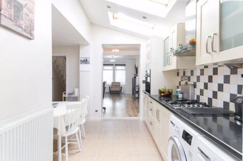 Kitchen/ Breakfast Room