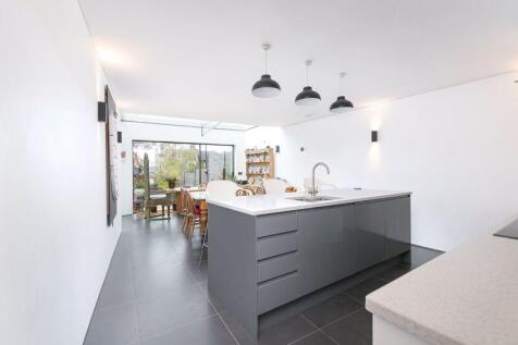 Lower Ground Floor Kitchen/Dining Room