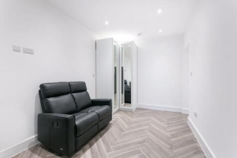 Reception/Dining Area