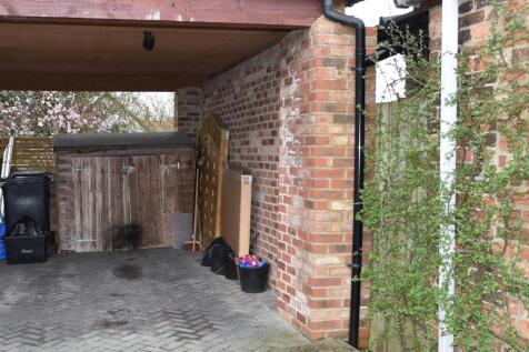 Carport.JPG