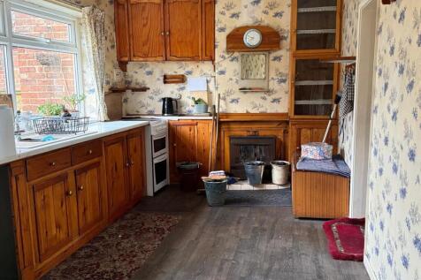 kitchen1.jpg
