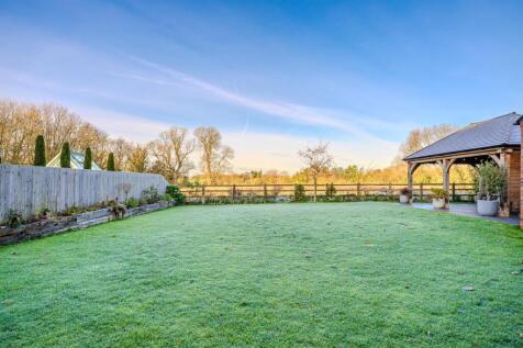 DSC00180 00.22.39.jpg