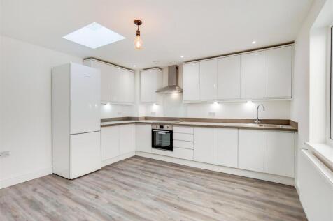 7_Kitchen-Dining Room-0.jpg