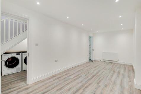 2_Main Bedroom-1.jpg
