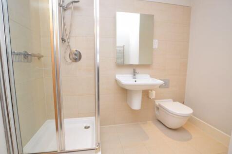 Master Bedroom En Suite Shower Room