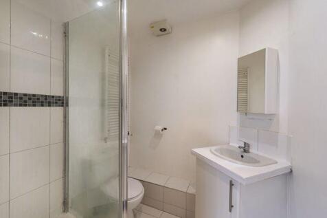 Master Bedroom En Suite