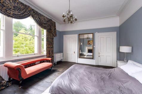 Master Bedroom pic2