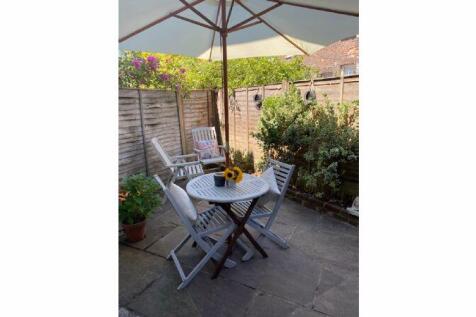 Rear Courtyard Garden