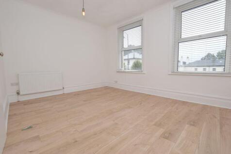 Living Room pic2