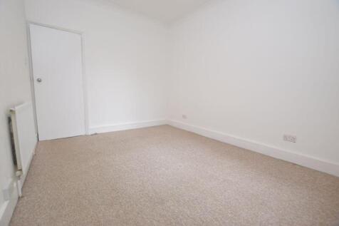 Master Bedroom pic1