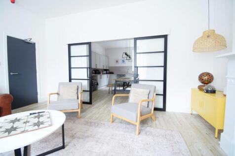 DSC_0880 (Medium).JPG