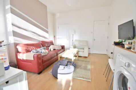 Lounge 1 (Medium).jpg