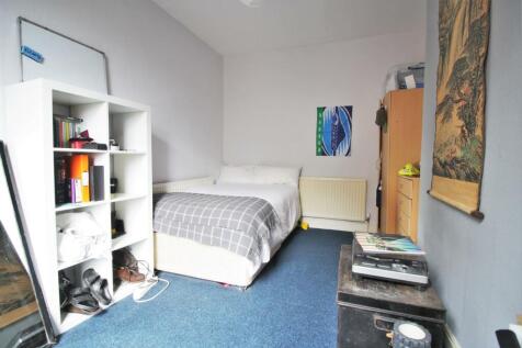Student-lettings-Bedroom 2.JPG