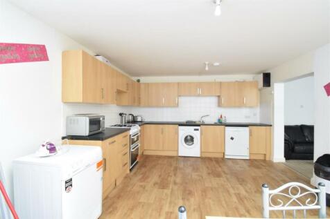 HDRCreat kitchen 2.jpg