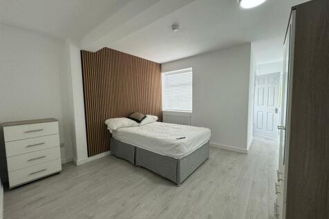 WhatsApp Image 2024-07-16 at 17.20.36_d89a4783.jpg