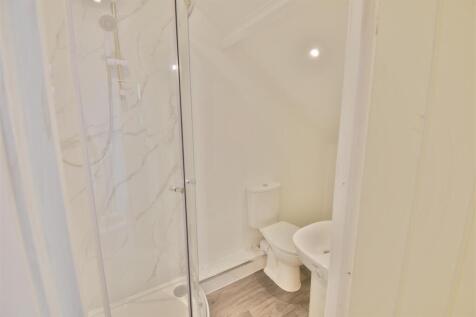 Attic Bathroom.jpg