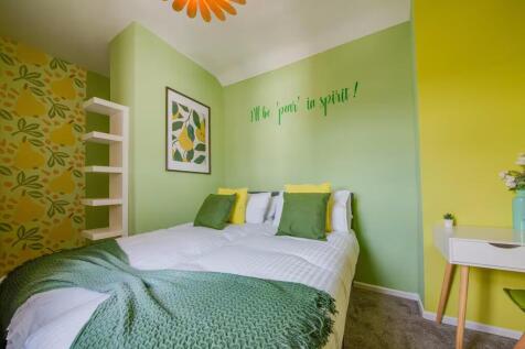 Bedroom 1.jpg