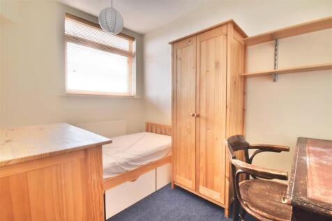 Bedroom 3 .jpg
