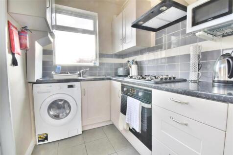 Kitchen 1.jpg