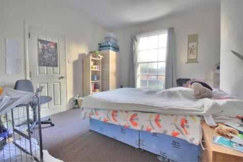 Student-lets Room 4.jpg