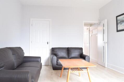 Lounge 2.jpg