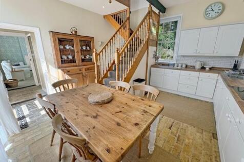 kitchen 1.jpg