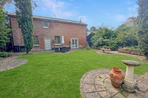 garden 2.jpg
