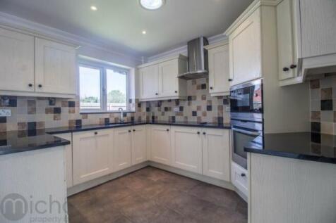 Kitchen 3.jpeg