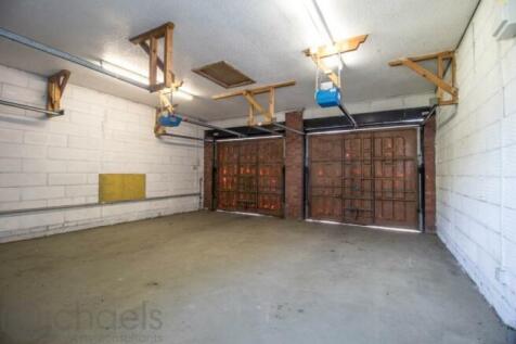 Garage internal.jpeg
