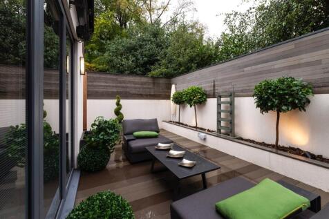 Rear Deck Area
