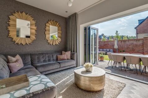 Pitfield Way Exterio