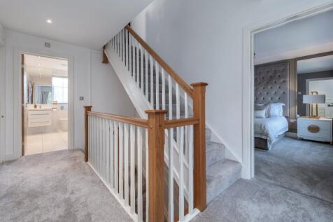 Pitfield Way Landing
