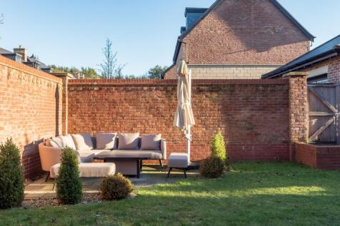Pitfield Way Exterio