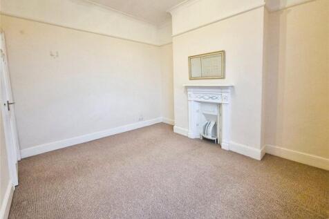 8 Bedroom